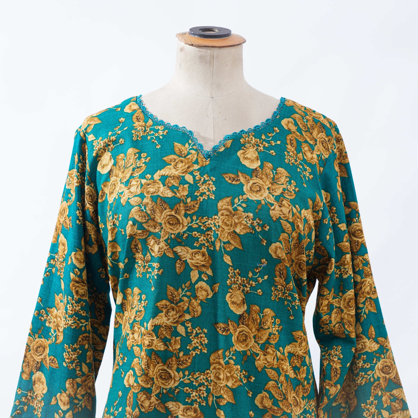 Meher : signifying kindness and support, celebrating the compassion women bring to the world. It encourages them to channel their kindness into acts of empowerment and growth.