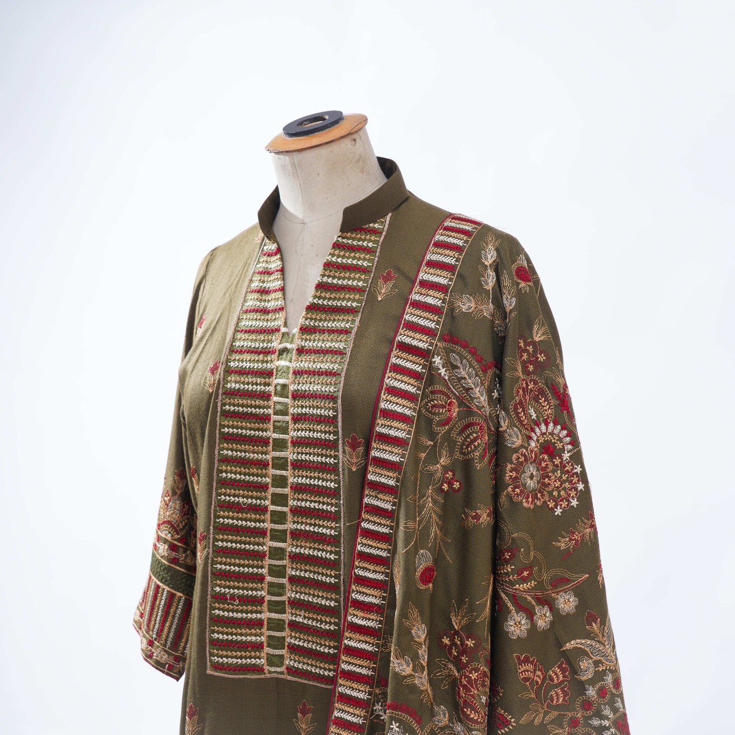 Rahmah (Mercy):a reminder to be merciful to ourselves, to be gentle with ourselves, to believe in ourselves as women, to love ourselves, prioritise ourselves, and to be kind and understanding to ourselves to reach our potential as women.