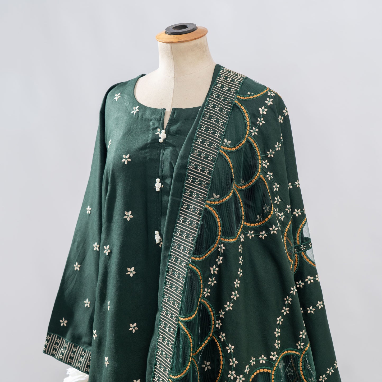 Waazira : Waazira, meaning female minister, is  a symbol of the level of authority and importance women have the potential to have, the skills they already possess to be leaders and change makers