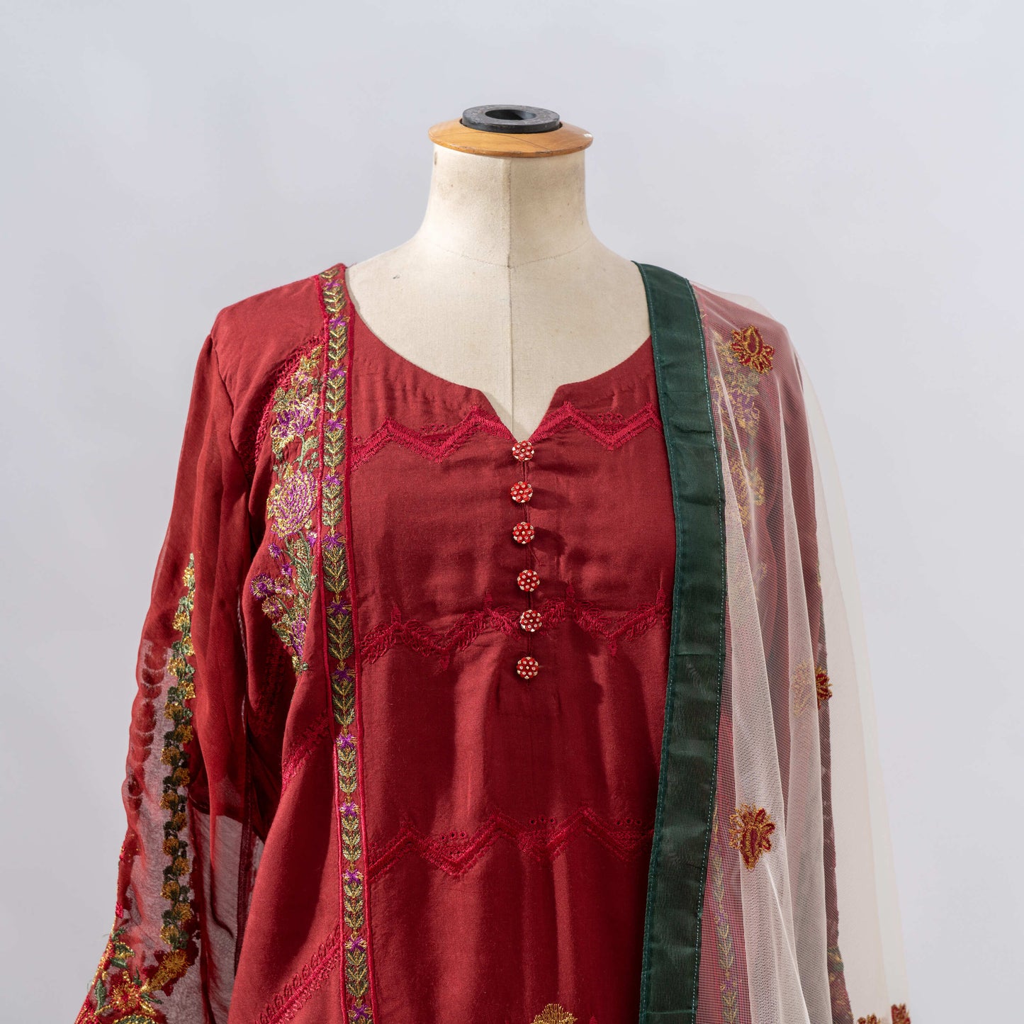 Zarmah :  Zarmah, meaning fire, is the passion and spark women have, and a reminder to never extinguish it, but to fuel it even more.